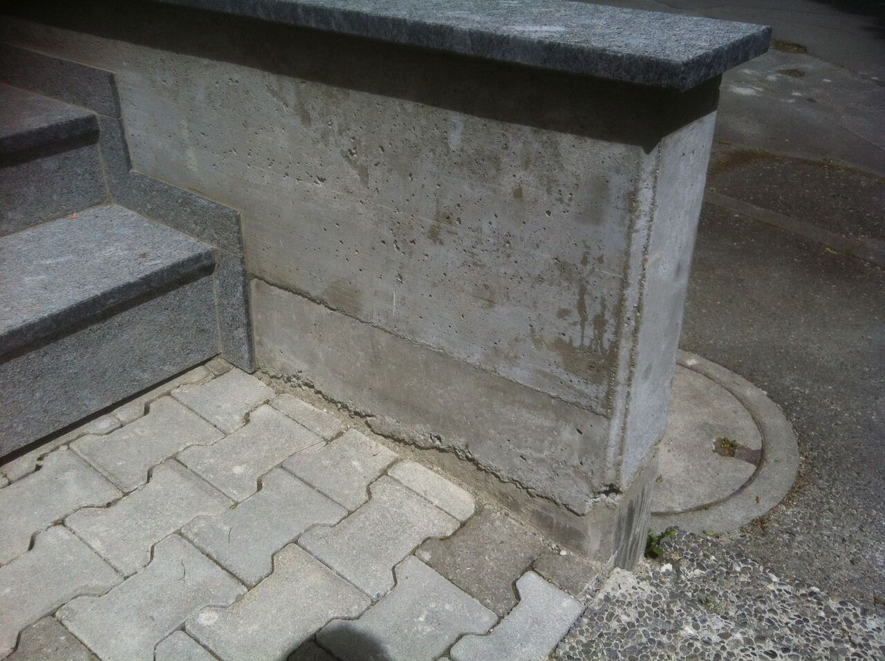 Betoninstandsetzung – Betonmauer vorher